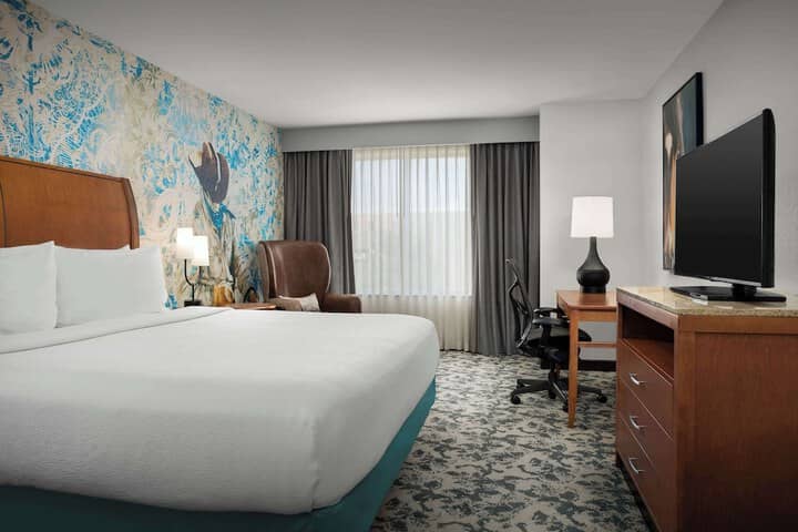 Room 4 of 19